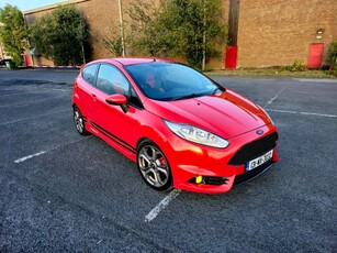 2013 - Ford Fiesta Manual