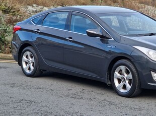 2013 - Hyundai i40 Manual