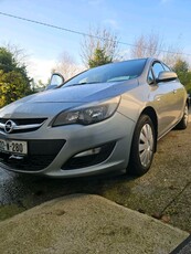 2013 - Opel Astra Manual