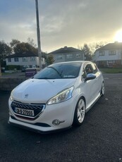 2013 - Peugeot 208 Manual