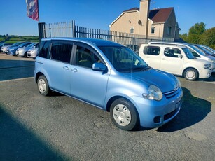 2013 - Toyota Sienta Automatic