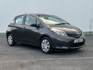 2013 - Toyota Yaris Manual