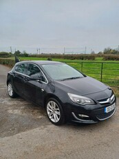 2013 - Vauxhall Astra ---