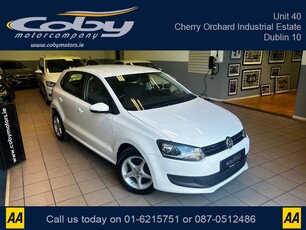 2013 - Volkswagen Polo Automatic