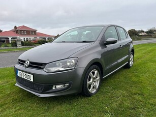 2013 - Volkswagen Polo Automatic