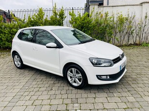 2013 - Volkswagen Polo Automatic