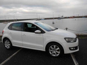 2013 - Volkswagen Polo Manual