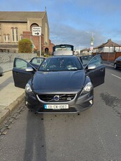 2013 - Volvo V40 Manual