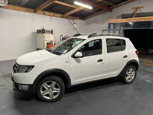 2014 - Dacia Sandero Stepway Manual