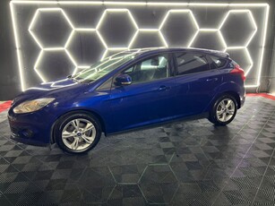 2014 - Ford Focus Manual