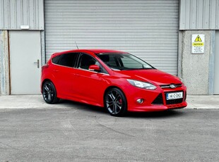 2014 - Ford Focus Manual