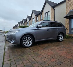 2014 - Mitsubishi Outlander Automatic