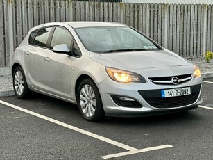 2014 - Opel Astra Manual