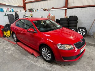 2014 - Skoda Octavia Manual