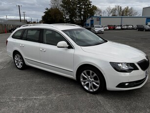 2014 - Skoda Superb Manual