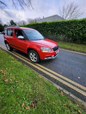 2014 - Skoda Yeti Manual