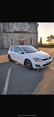 2014 - Volkswagen Golf Manual