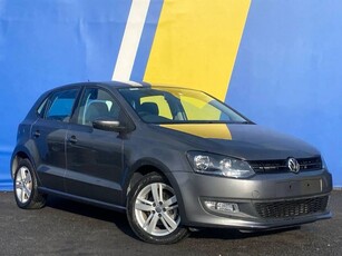 2014 - Volkswagen Polo Automatic