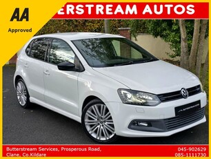 2014 - Volkswagen Polo Automatic