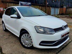 2014 - Volkswagen Polo Automatic