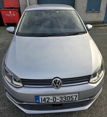 2014 - Volkswagen Polo Automatic