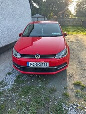 2014 - Volkswagen Polo Automatic