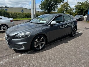 2014 - Volvo V40 Automatic