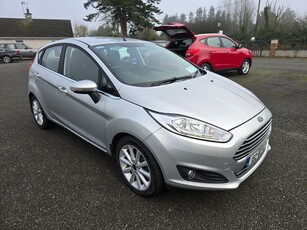 2015 - Ford Fiesta Manual