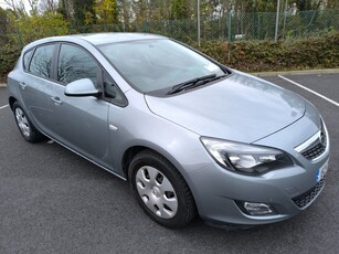 2015 - Opel Astra Manual