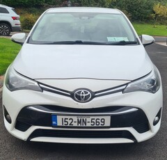 2015 - Toyota Avensis Manual