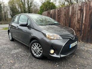 2015 - Toyota Yaris Manual