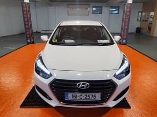 2016 - Hyundai i40 Manual