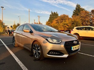 2016 - Hyundai i40 Manual