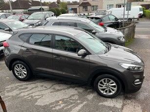 2016 - Hyundai Tucson Manual