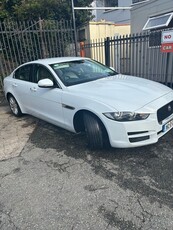 2016 - Jaguar XE Manual