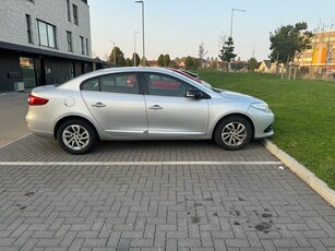 2016 - Renault Fluence Manual