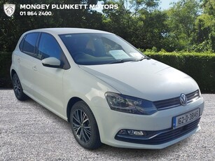 2016 - Volkswagen Polo Automatic