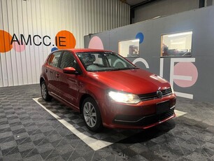 2016 - Volkswagen Polo Automatic