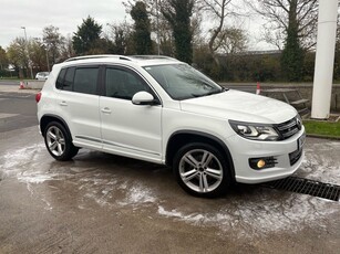 2016 - Volkswagen Tiguan Manual