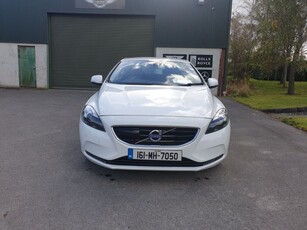 2016 - Volvo V40 Automatic