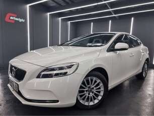 2016 - Volvo V40 Automatic