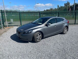 2016 - Volvo V40 Manual