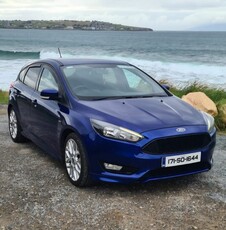 2017 - Ford Focus Manual