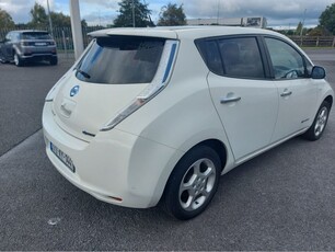 2017 - Nissan Leaf Automatic