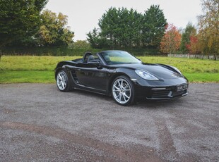 2017 - Porsche Boxster Manual