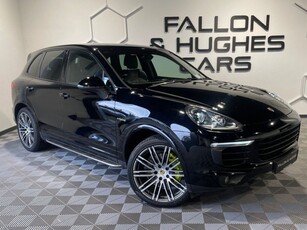 2017 - Porsche Cayenne Automatic