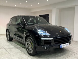 2017 - Porsche Cayenne Automatic