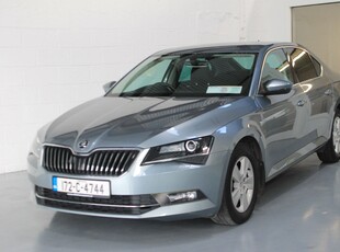 2017 - Skoda Superb Manual