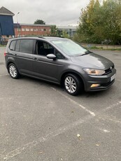 2017 - Volkswagen Touran Manual