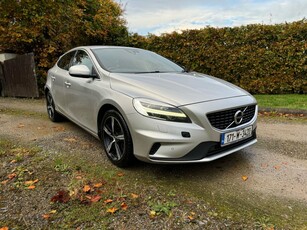 2017 - Volvo V40 Automatic